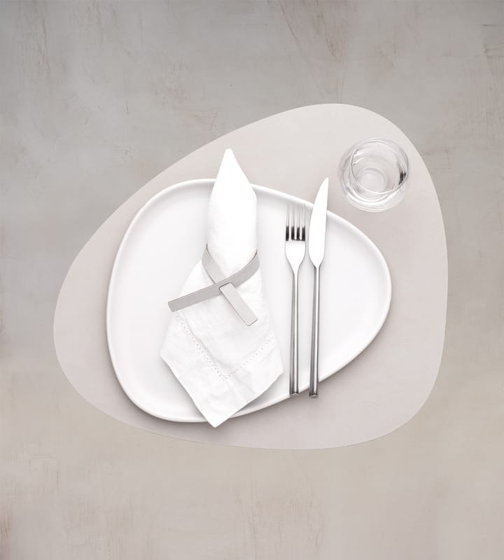 Nupo placemat curve L - Oyster white - LIND DNA