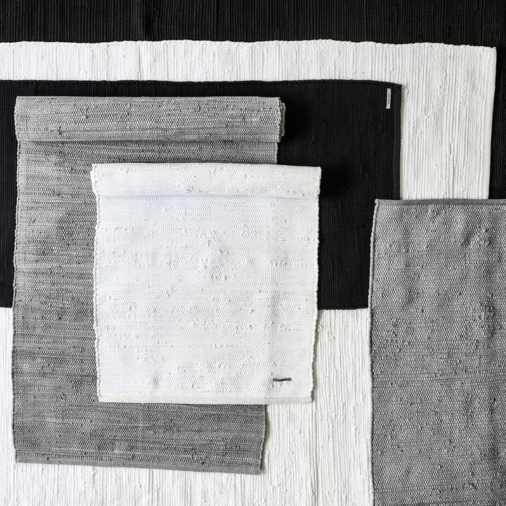 Cotton vloerkleed 65 x 135 cm. - black (zwart) - Rug Solid