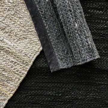 Leather vloerkleed 75 x 200 cm. - dark grey (donkergrijs) - Rug Solid