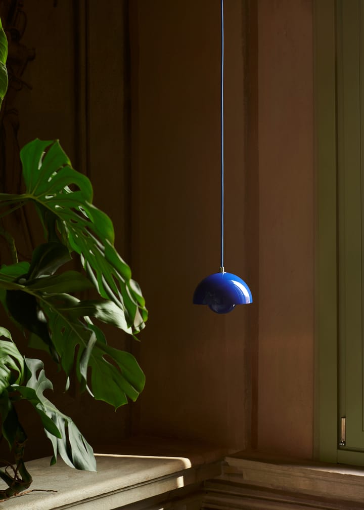 Flowerpot VP10 hanglamp - Cobalt blue - &Tradition