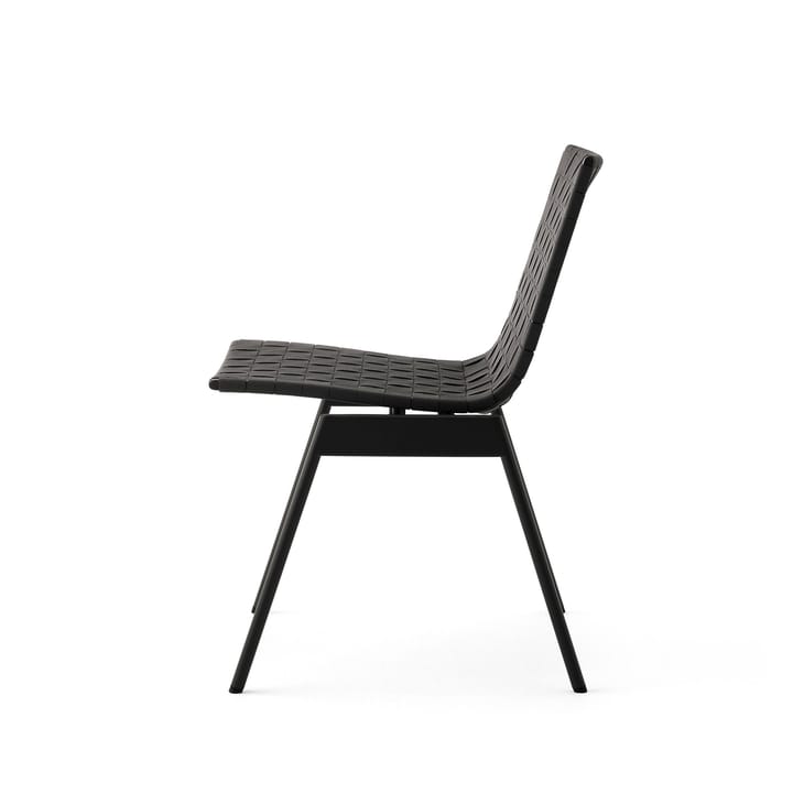 Ville Outdoor AV33 stoel - Warm black - &Tradition